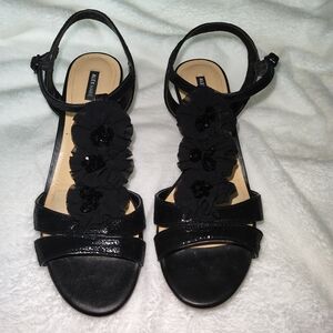 Alex Marie Jannelle Women's 10 Black Heels Flower T-strap Open Toe Pumps